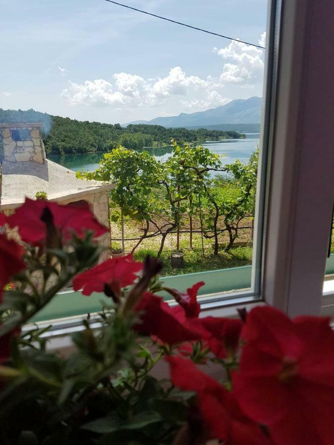 Holiday Home Marija Vrlika Exteriér fotografie